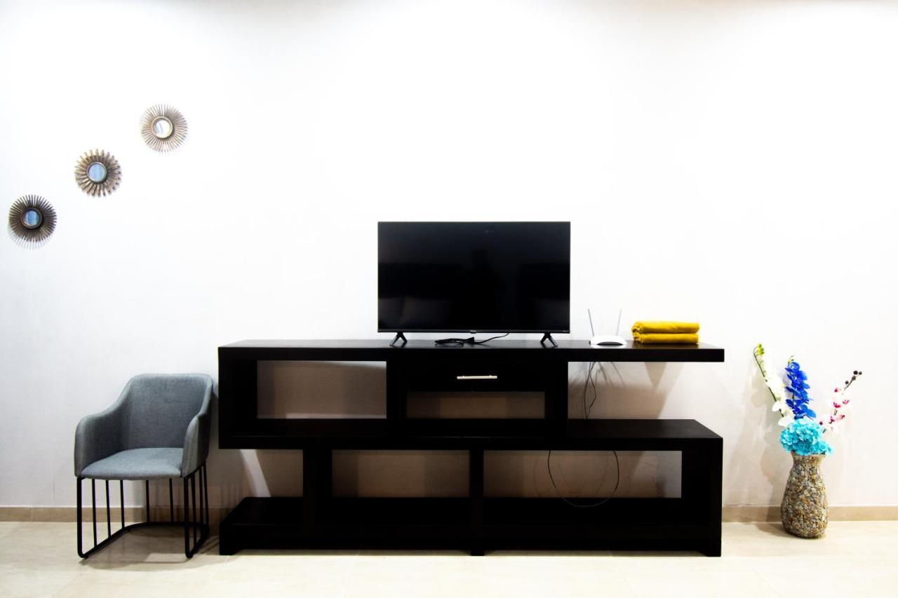 Hotel Casa Tortuga Tulum - Cenotes Park Inclusive Exterior foto A TV stand