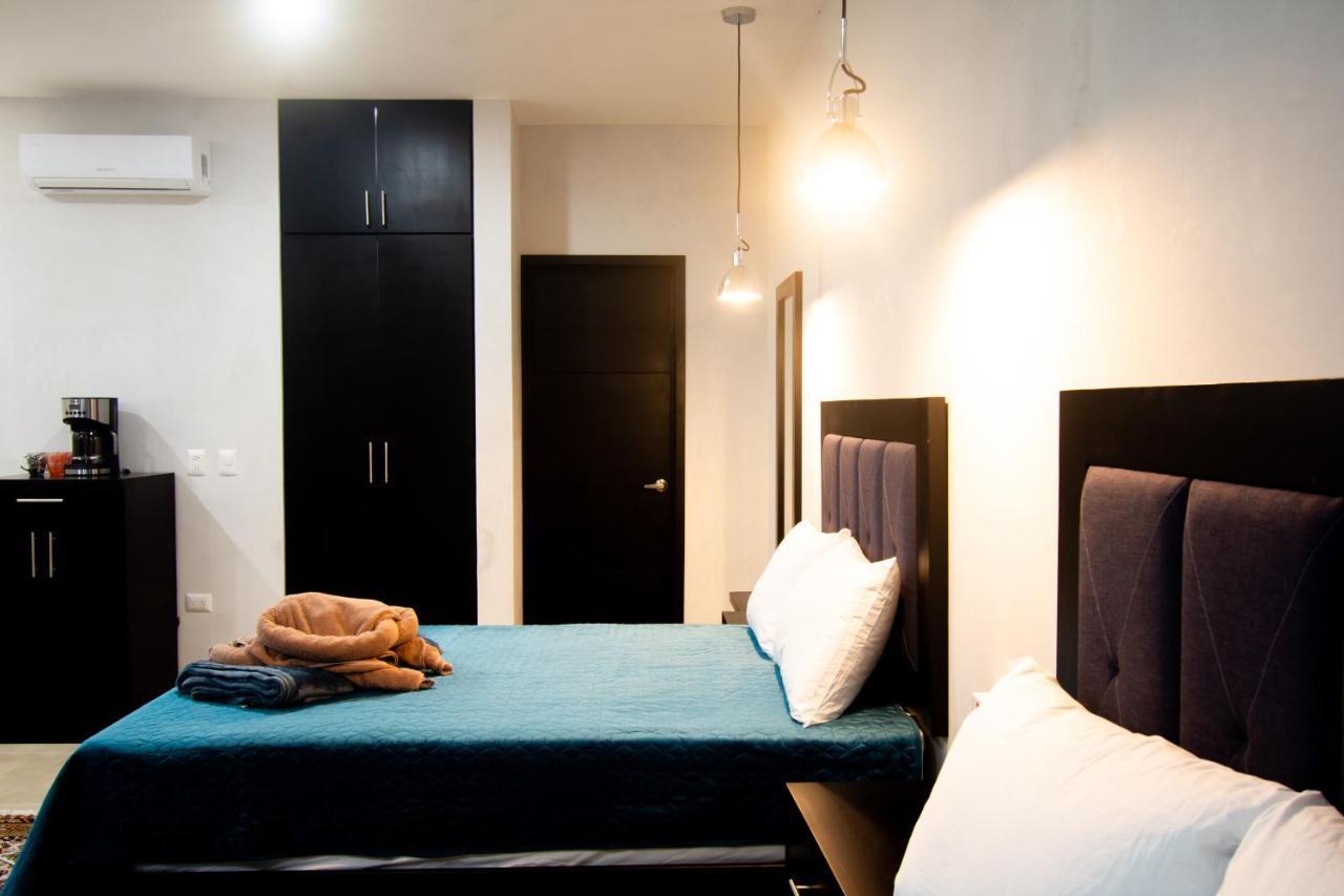 Hotel Casa Tortuga Tulum - Cenotes Park Inclusive Exterior foto A bedroom in a serviced apartment in Lagos, Nigeria