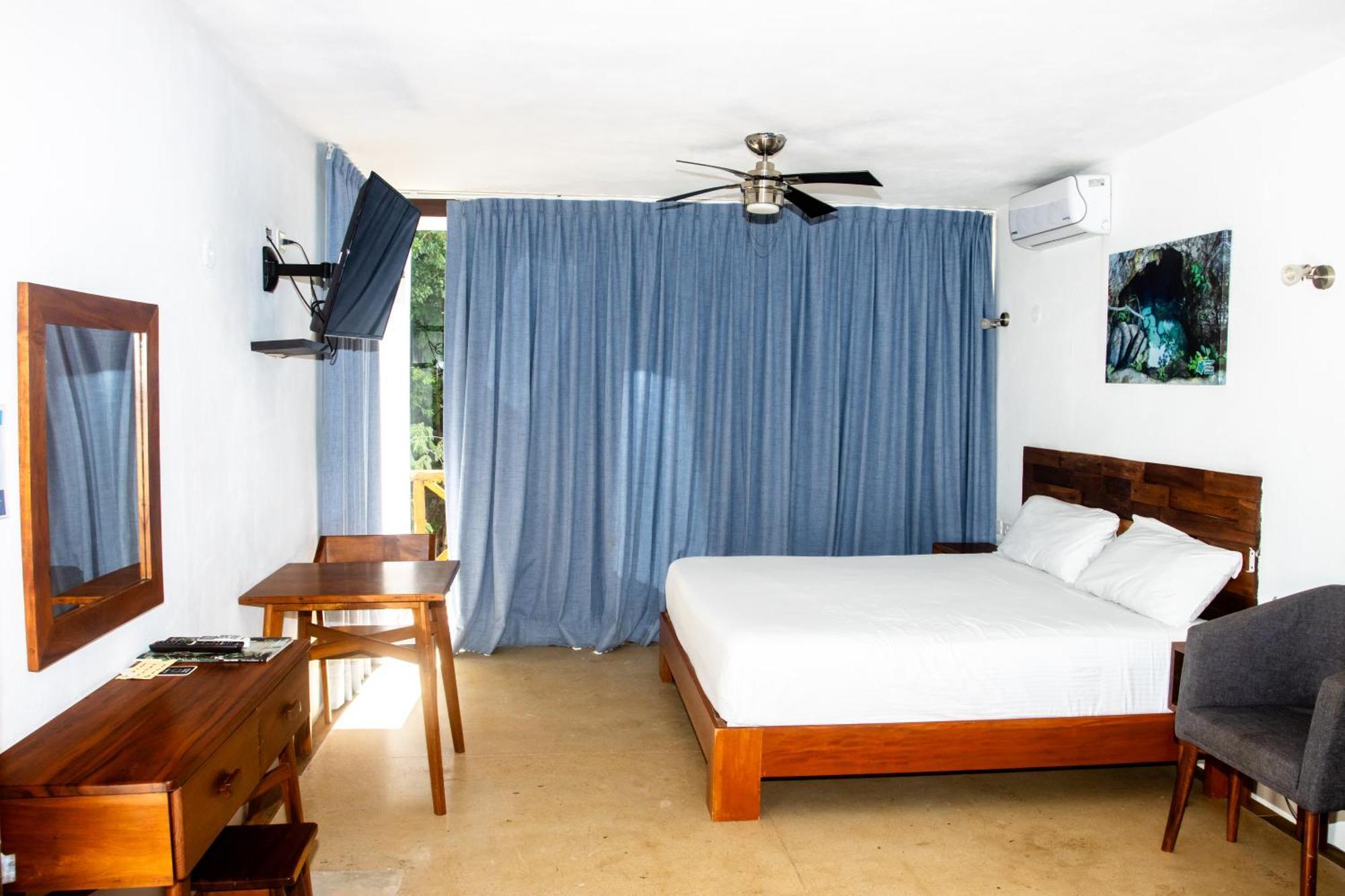 Hotel Casa Tortuga Tulum - Cenotes Park Inclusive Exterior foto A room at the hotel