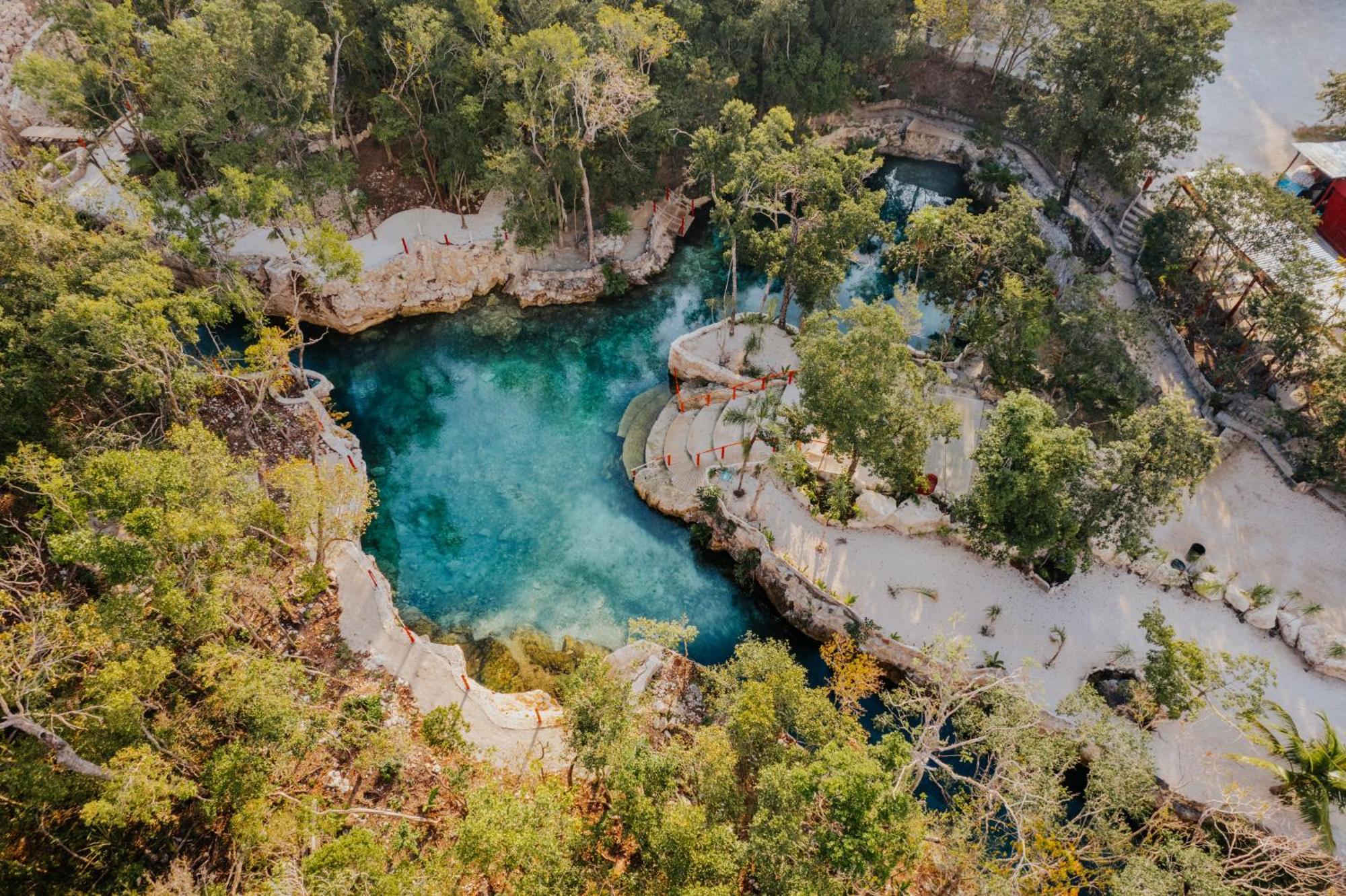Hotel Casa Tortuga Tulum - Cenotes Park Inclusive Exterior foto Aerial view of the Blue Lagoon